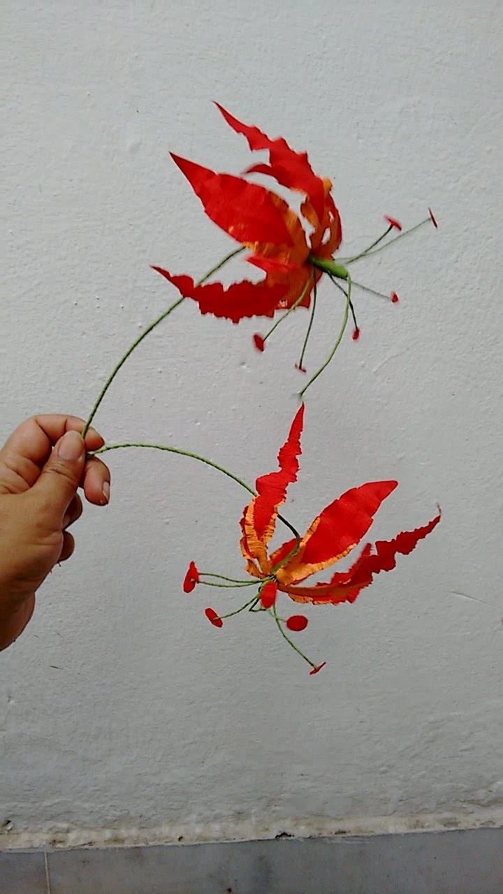 Paper flower - Gloriosa Lily