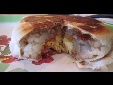 DIY Taco Bell Breakfast Review: AM Crunchwrap Tutorial