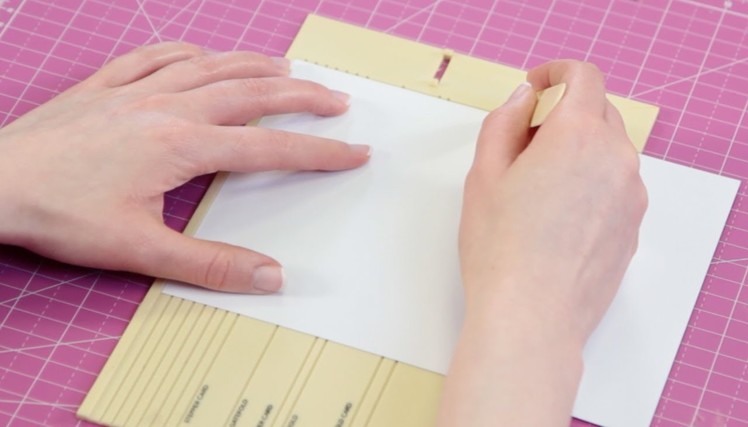 Folding a card - Papercraft Basics