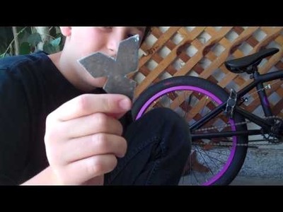 HOW TO MAKE A NINJA STAR FAST OUT OF METAL!!! EASY
