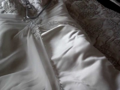 How to Clean Your Wedding Dress DIY