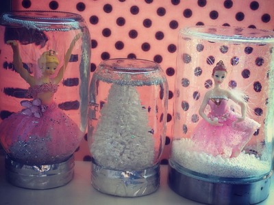 10 DIY Gifts : Gift idea 2: Homemade Jar Snowglobes! Pretty DIY snow globe!