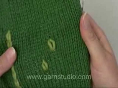 DROPS Technique Tutorial: How to embroidery chain stitches