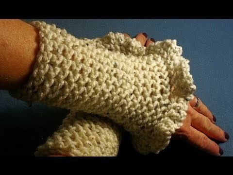 How to Crochet Ruffled Wrist Warmers Day 33