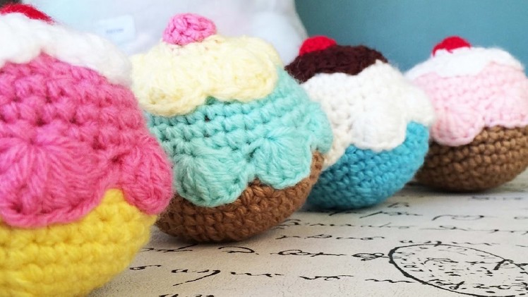 Tutorial: Pelotita de Cupcake a Crochet - Crochet Cupcake Ball (English Subtitles)