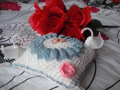 Crochet wedding pillows and gloves