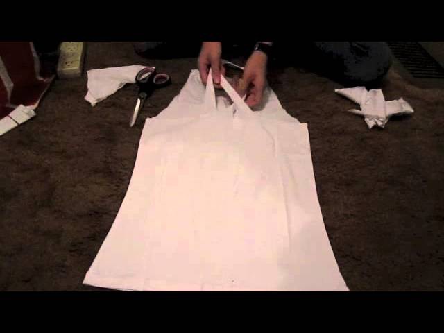 DIY tutorial: How to cut a T-shirt into a racerback.halter- 2 styles