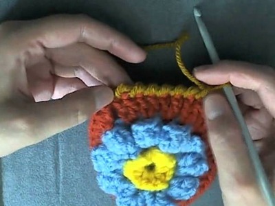 How to Crochet a Daisy Rug Part 2
