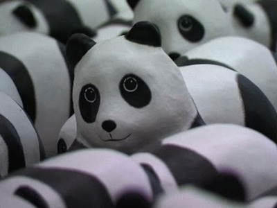 1600 Paper Pandas Arrive at Hong Kong Airport