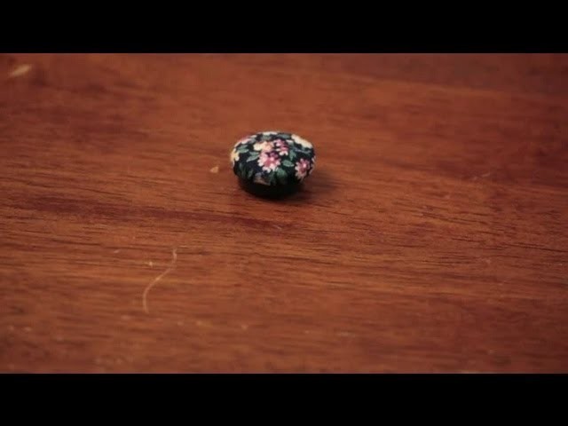 Handmade, Fabric-Covered Button Magnets : Craft & Decoration Tips