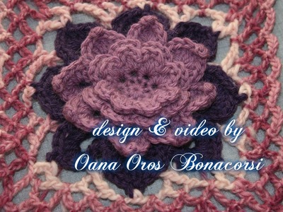 Crochet square with flower motif
