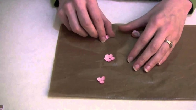 Video Tutorial creating a Card Candy flower with tacky glue by Lesley Oman from Hungry Heffy Crafts