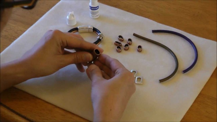 Antelope Beads Using 5mm Round Leather Video Tutorial