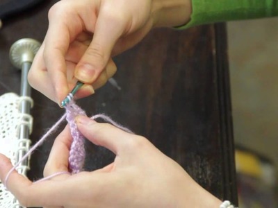How to Crochet Pillowcase Edgings : Crochet Stitches & Techniques