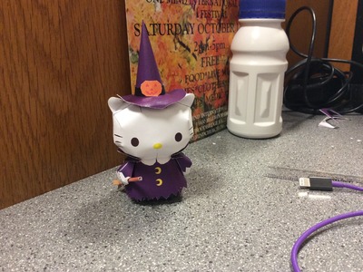 Papercraft Halloween Hello Kitty as a Witch
