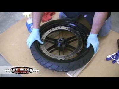 Tubeless Motorcycle Tire Change: Tire Changing