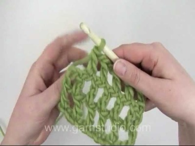 DROPS Crochet Tutorial: How to increase.