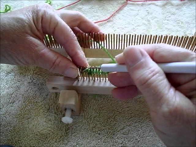 The U knit stitch on a fine gauge fixed KISS loom