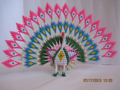 3D Origami Peacock with 19 Tails 1538 pieces