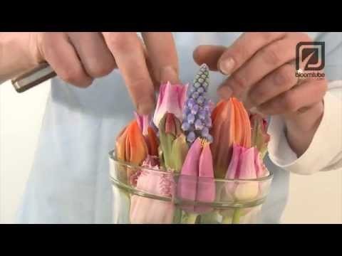 Floral Easter table decoration! Bloomtube DIY