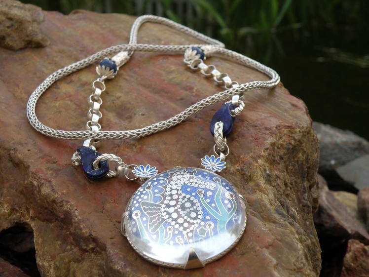 Jewellery making Lapis Lazuli beads grinding