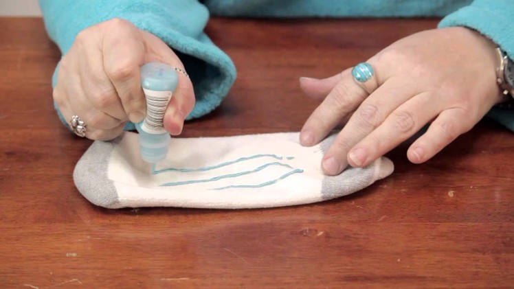Making Your Own Slipper Socks With Non-Slip Strips : Custom Crafts