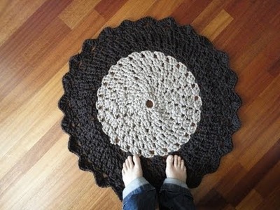 T-shirt Yarn Crocheted Rug Tutorial (Part 1)