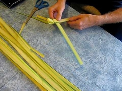 How to make an Easter Palm Cross