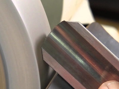 How to Sharpen a Spindle Roughing Gouge