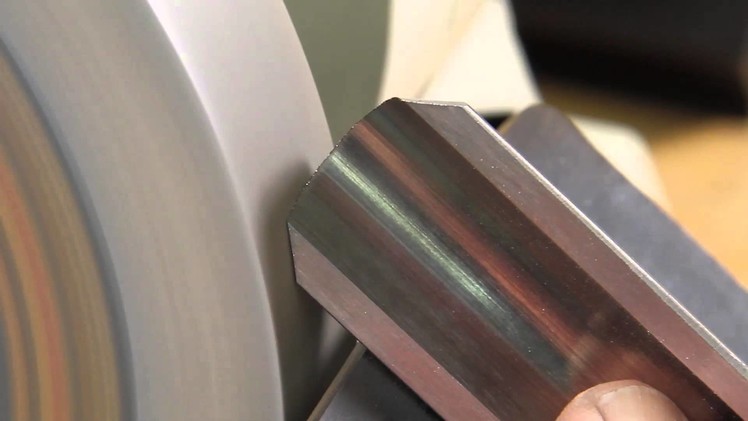 How to Sharpen a Spindle Roughing Gouge