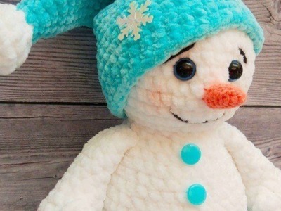 Crochet snowman free amigurumi pattern