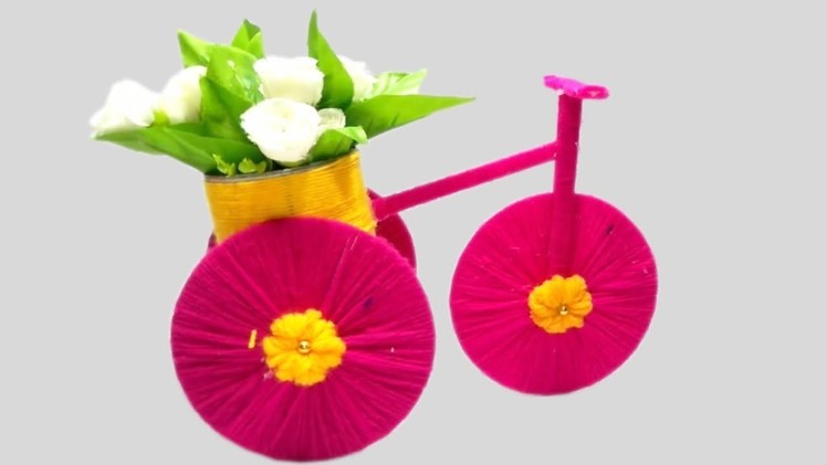 DIY Bicycle Using CD And Popsicle Stick | Wool Craft Ideas | Woolen Art And Craft | Uler Hater Kaj