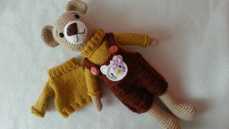 Simple knit bear 's sweater. bear outfit