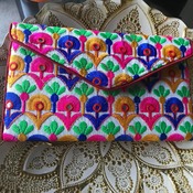 Clutch Bags & Crossbody Pouches