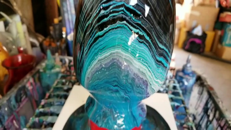 Acrylic Pouring: Tree Ring on a Vase