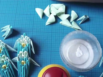 Sped-up: small peacock 3D ORIGAMI