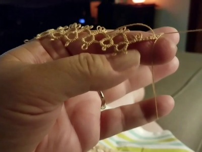 Tatting a simple edging using a shuttle