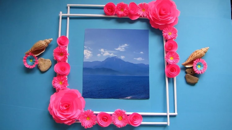 Make Awesome Photo Frame Out Of Newspaper Sticks. Diy-Newspaper Paper-Crafts. Wall decor frame #4