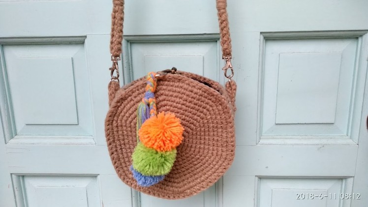 How to Crochet Straw-Inspired Bag