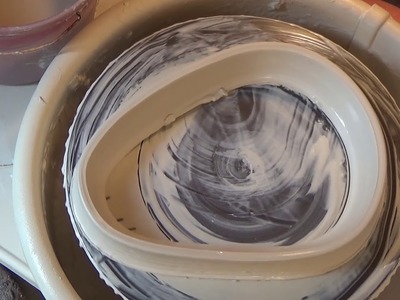 How to Make a Simple Ceramic Slump Mold on the Potter’s Wheel | JULIE WIGGINS