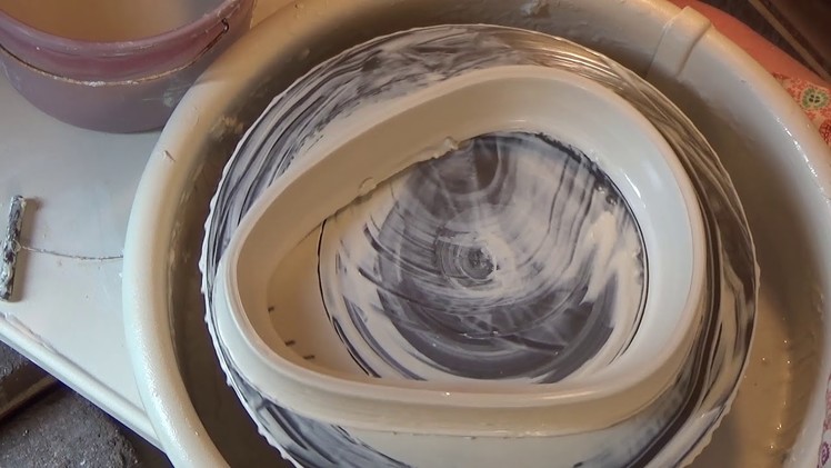 How to Make a Simple Ceramic Slump Mold on the Potter’s Wheel | JULIE WIGGINS
