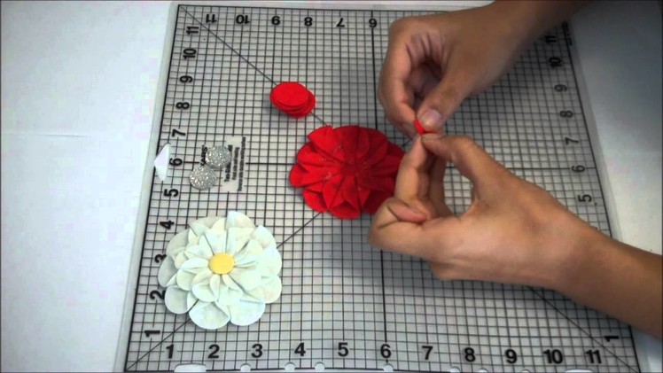 A Trimweaver Idea: Making a Flower using Felt Rounds