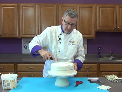 How To Ice a Cake With Buttercream | Global Sugar Art