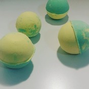 Lime \lemon handmade all natural ingredients bath bombs