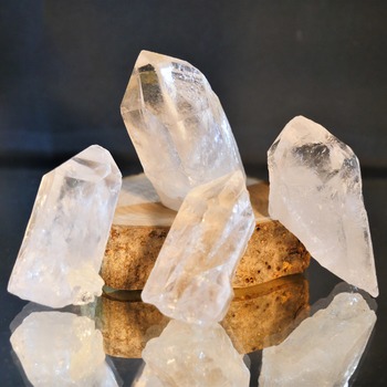 Clear Quartz Crystal Point Stone Rock Piece Decorative Stones Gem