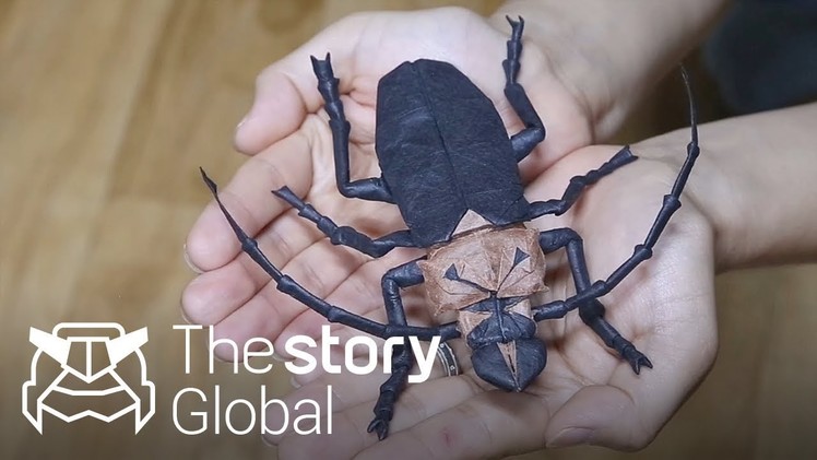 This is origami! He make insects with only a sheet of paper.