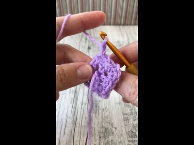 How to crochet a Moss Stitch Square