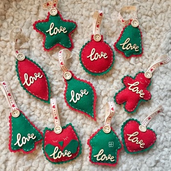 LOVE Collection Reds & Greens 10piece Christmas decoration