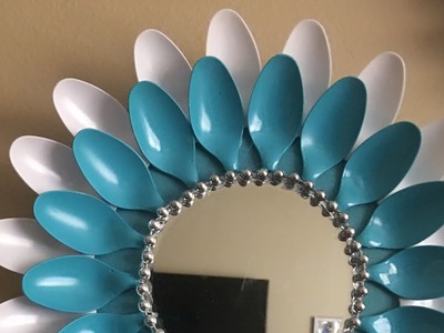 DIY PLASTIC SPOON MIRROR DECOR