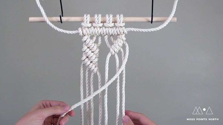 Diagonal Clove Hitch Knot Practice - Macramé Diagonal Clove Hitch Knot